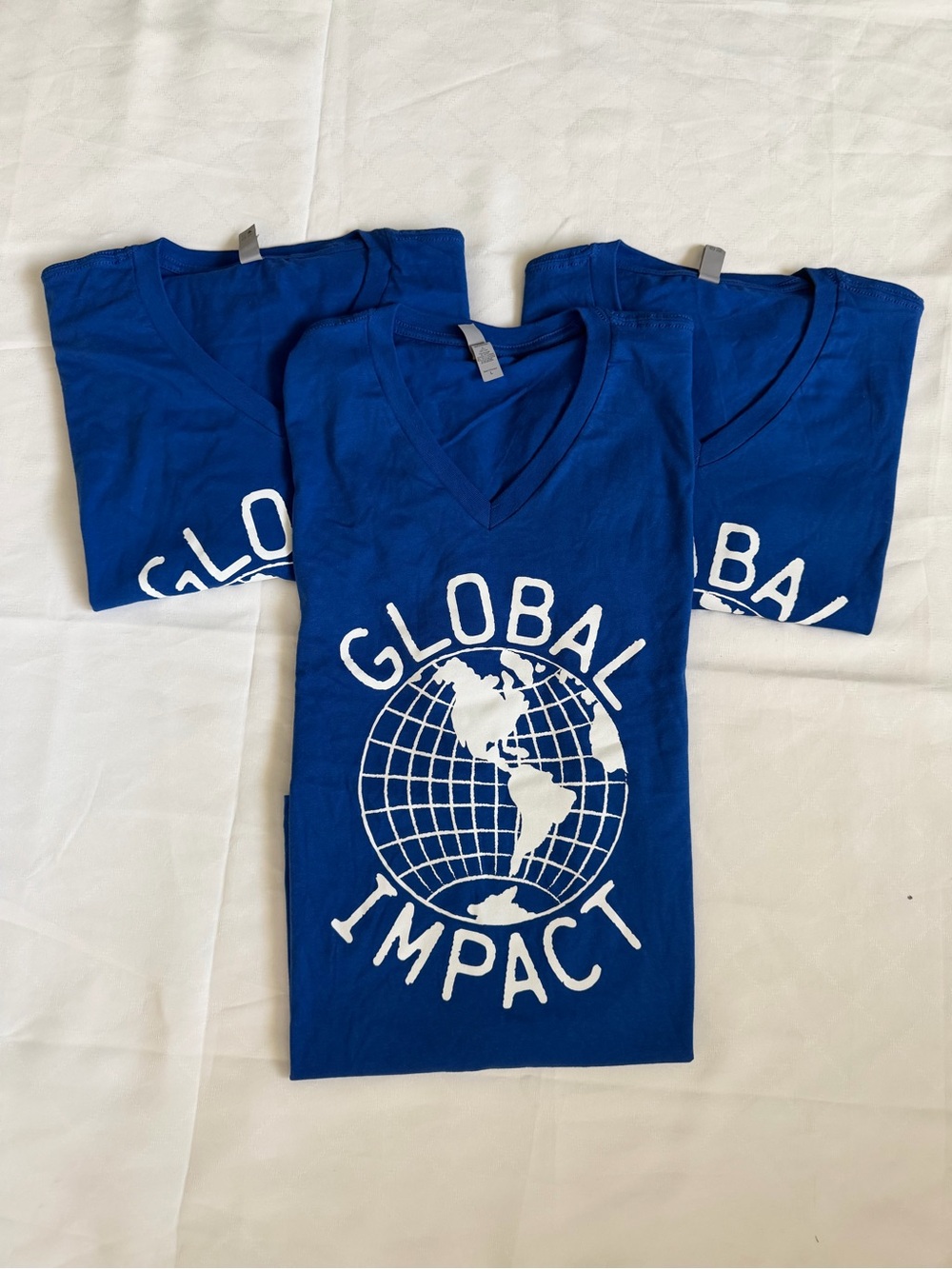 Men's Blue "Global Impact" V-Neck Graphic Tee 3 pcs sz L. T039